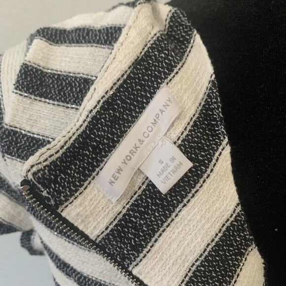 New York & Company Blouse Small Black White Striped Zipper Cotton Blend - Picture 8 of 9